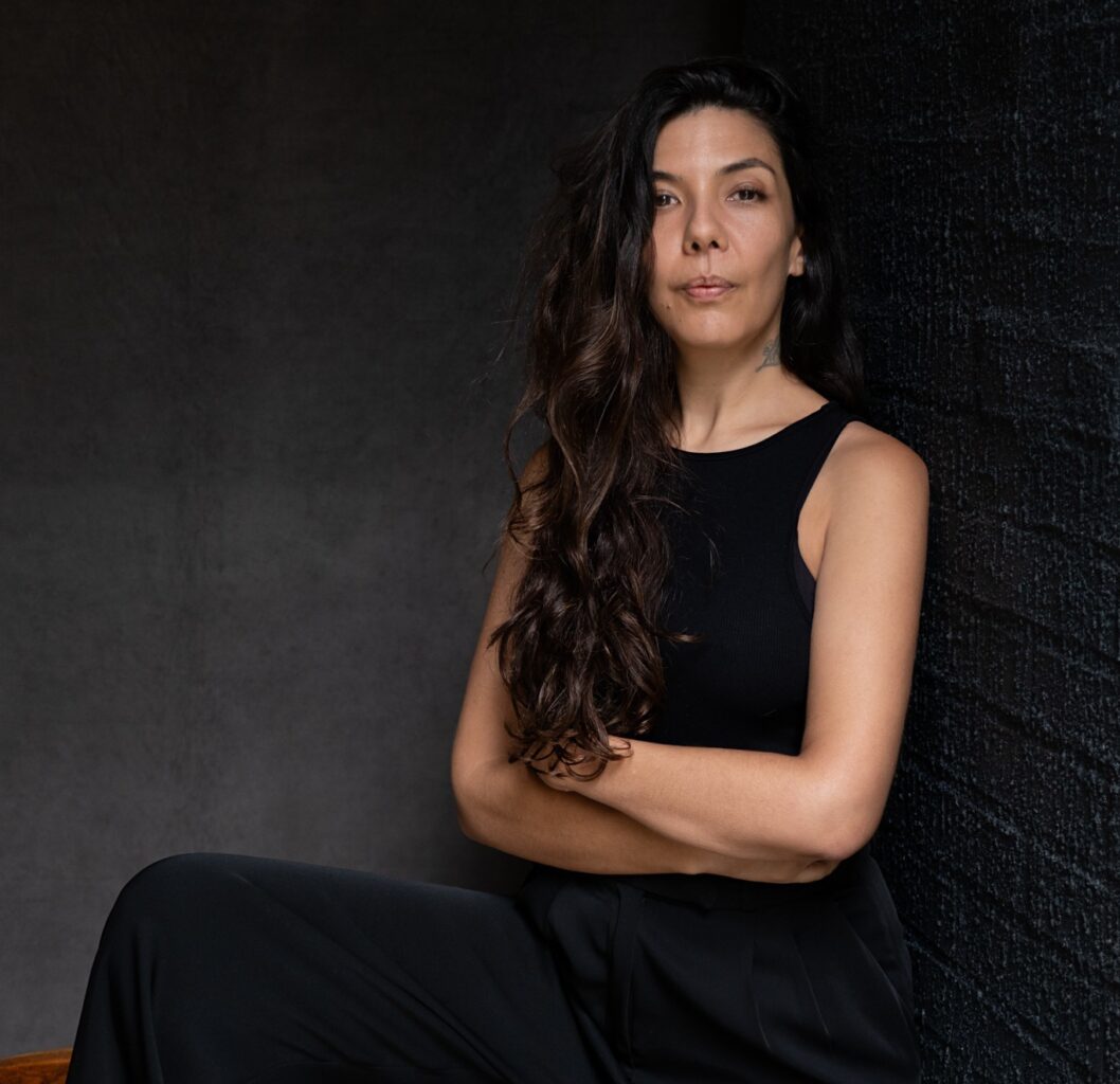 Interpretaciones para una imagen de Macondo. Conversación con Laura Mora sobre el proceso de creación.